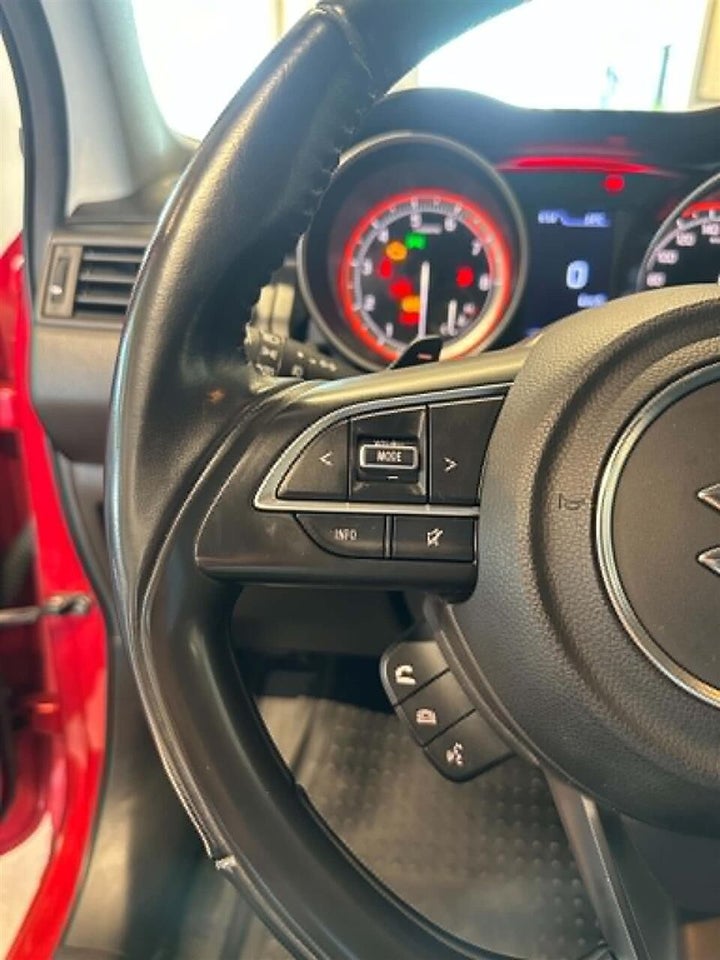 Suzuki Swift 1,2 mHybrid Exclusive CVT 5d