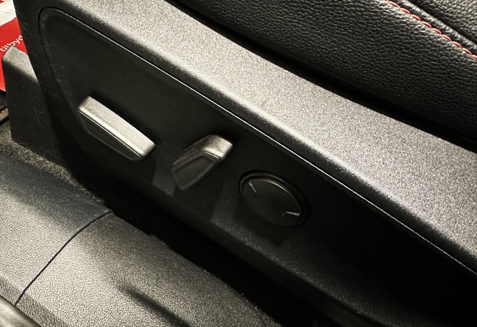 Ford Kuga 2,5 PHEV ST-Line X CVT 5d