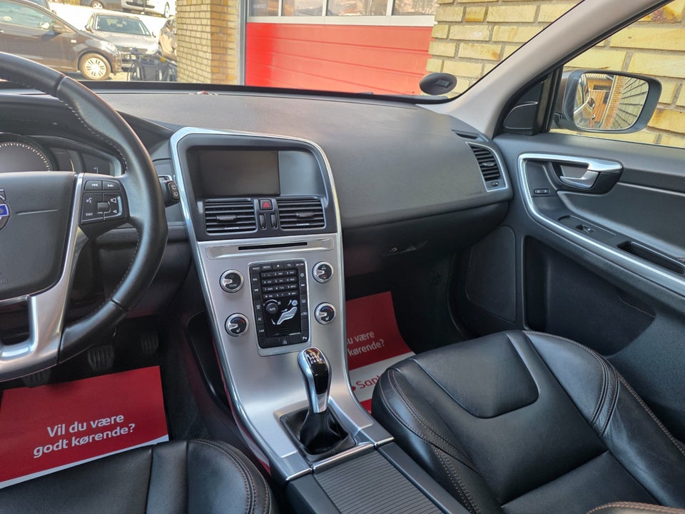 Volvo XC60 2,0 D4 190 Momentum 5d