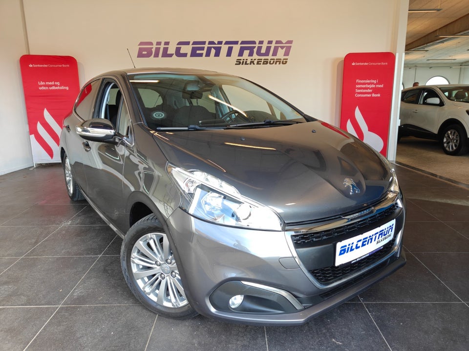 Peugeot 208 1,2 PureTech 82 Allure Sky 5d