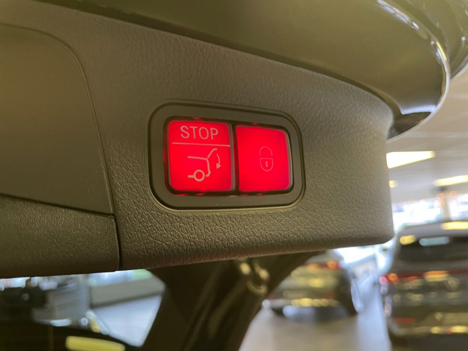 Mercedes EQA300 4Matic 5d