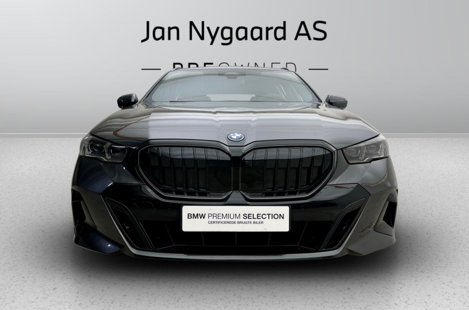 BMW i5 eDrive40 Touring Fully Charged 5d