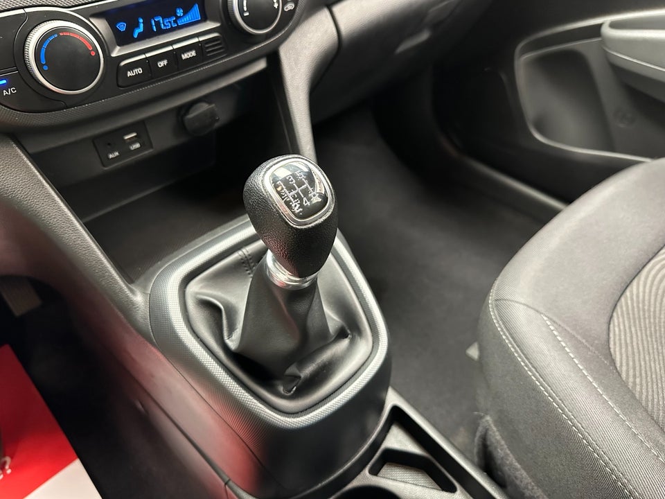 Hyundai i10 1,0 Touch 5d