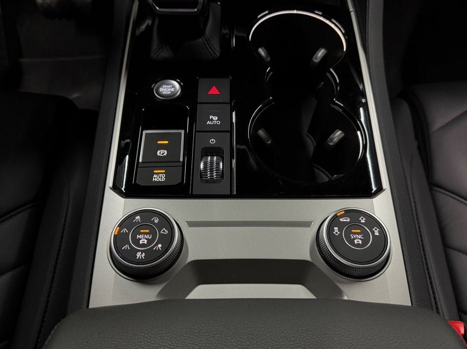 VW Touareg 3,0 eHybrid Elegance Tiptr. 4Motion 5d