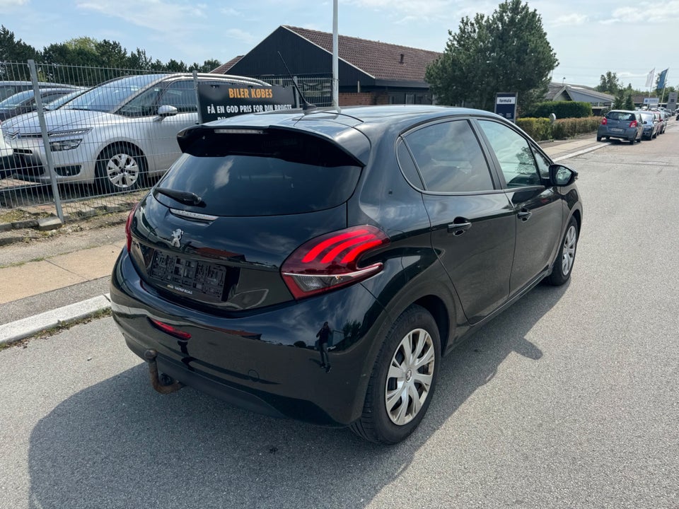 Peugeot 208 1,5 BlueHDi 100 Like Sky 5d