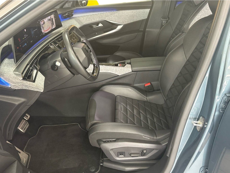 Peugeot e-5008 77 GT Pack 7prs 5d