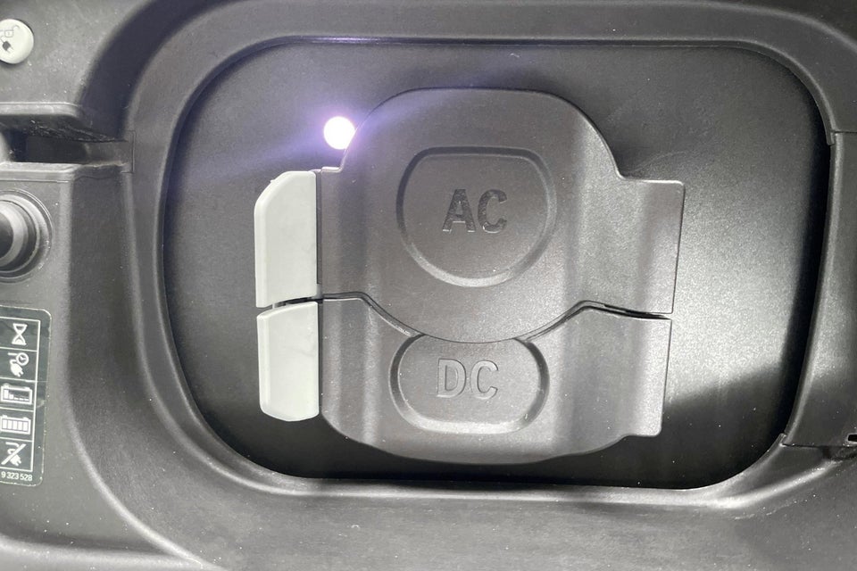 BMW iX xDrive40 Supercharged 5d