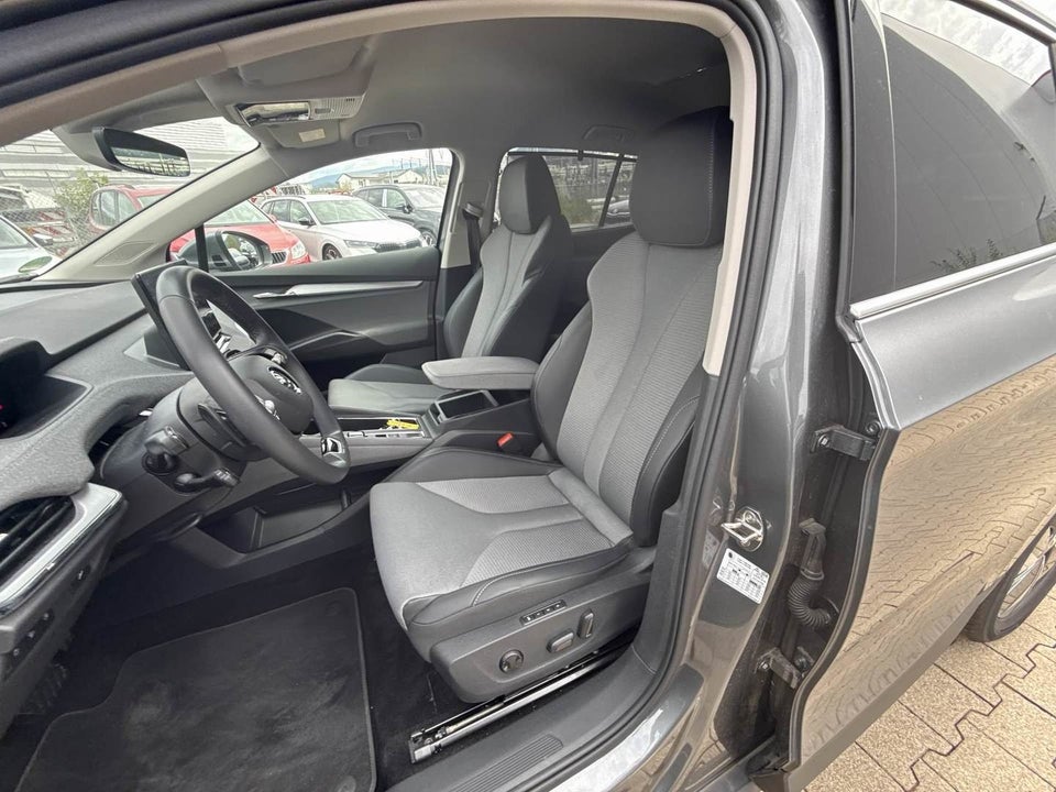 Skoda Enyaq 85 iV Plus Loft 5d