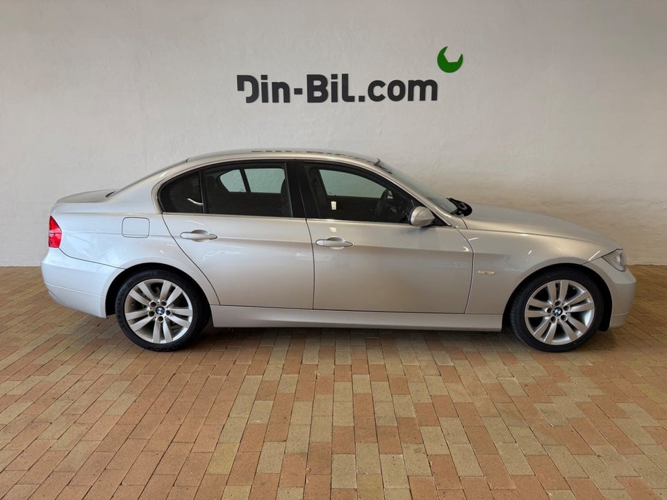 BMW 325i 2,5 aut. 4d