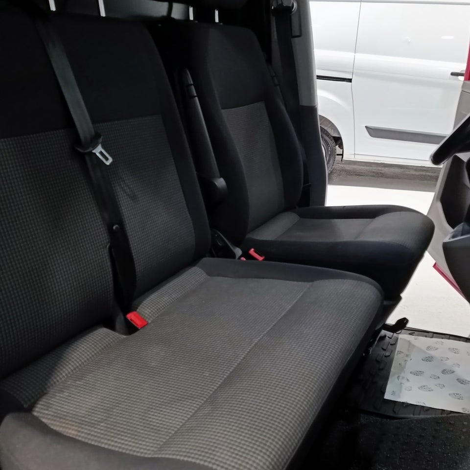 VW Transporter 2,0 TDi 150 Kassevogn DSG lang