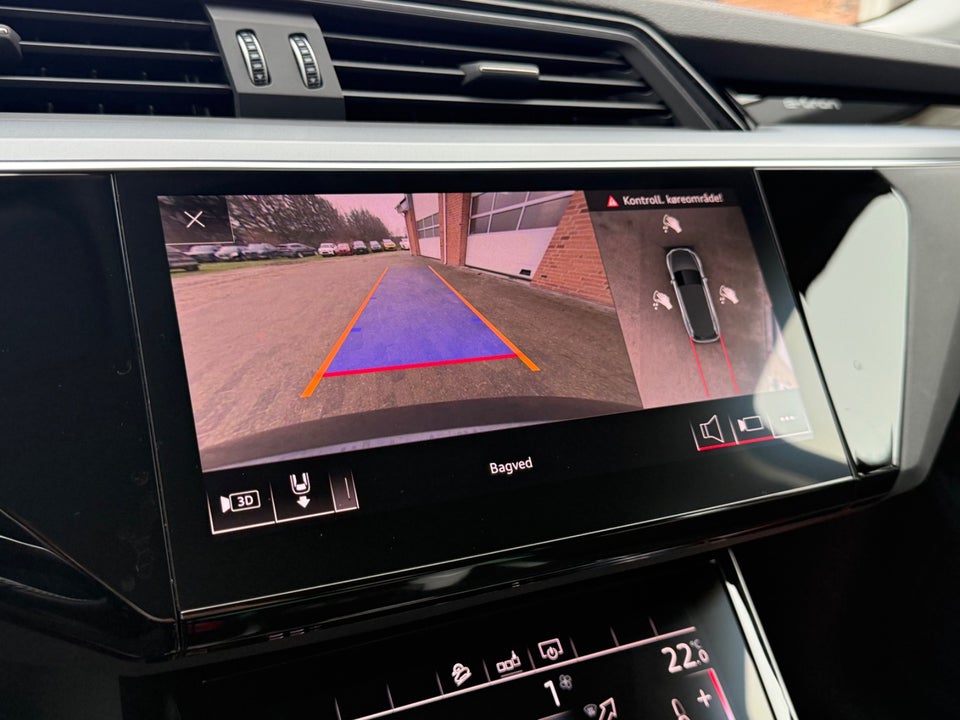 Audi e-tron 55 quattro 5d