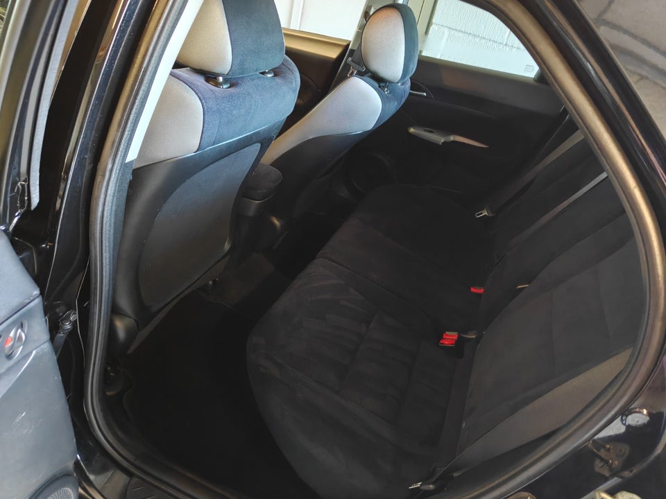 Honda Civic 1,8 Executive 5d