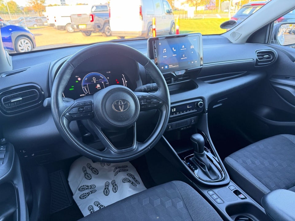Toyota Yaris 1,5 Hybrid Style Comfort e-CVT 5d
