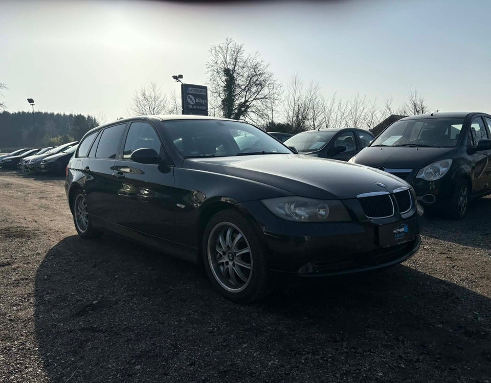 BMW 320d 2,0 Touring 5d