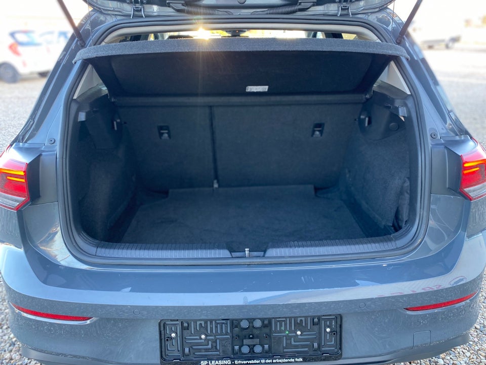 VW Golf VIII 1,0 TSi 110 5d