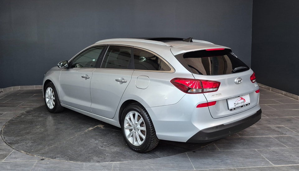 Hyundai i30 1,4 T-GDi Premium stc. DCT 5d