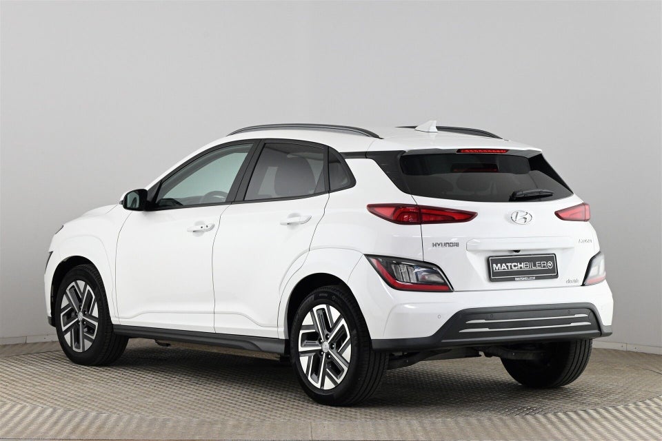 Hyundai Kona 64 EV Essential 5d