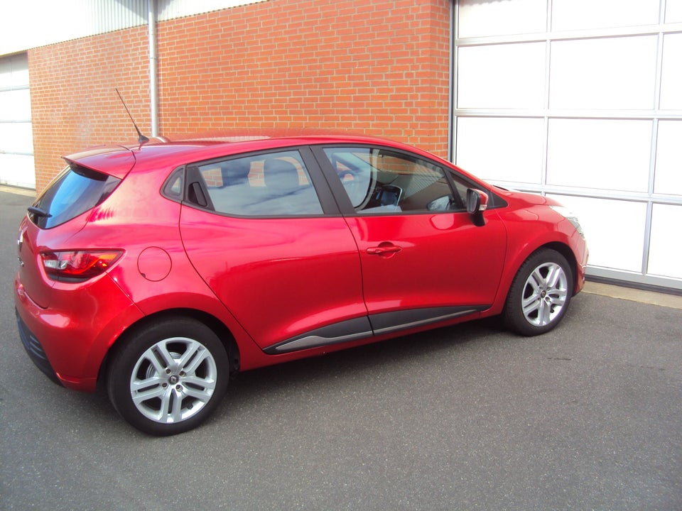 Renault Clio IV 0,9 TCe 90 Zen 5d