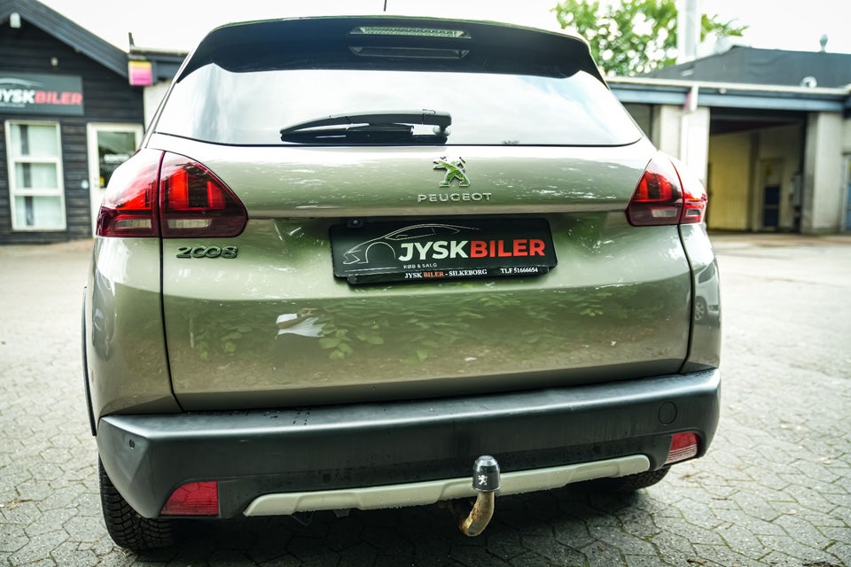 Peugeot 2008 1,6 BlueHDi 100 Allure Sky 5d