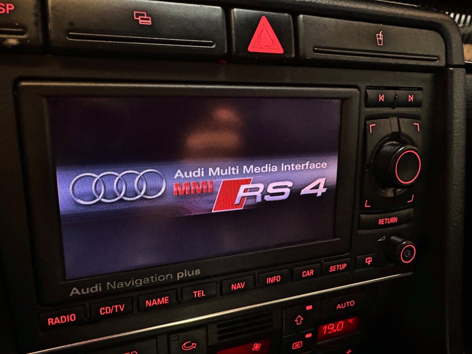 Audi A4 1,8 T 163 S-line Avant 5d