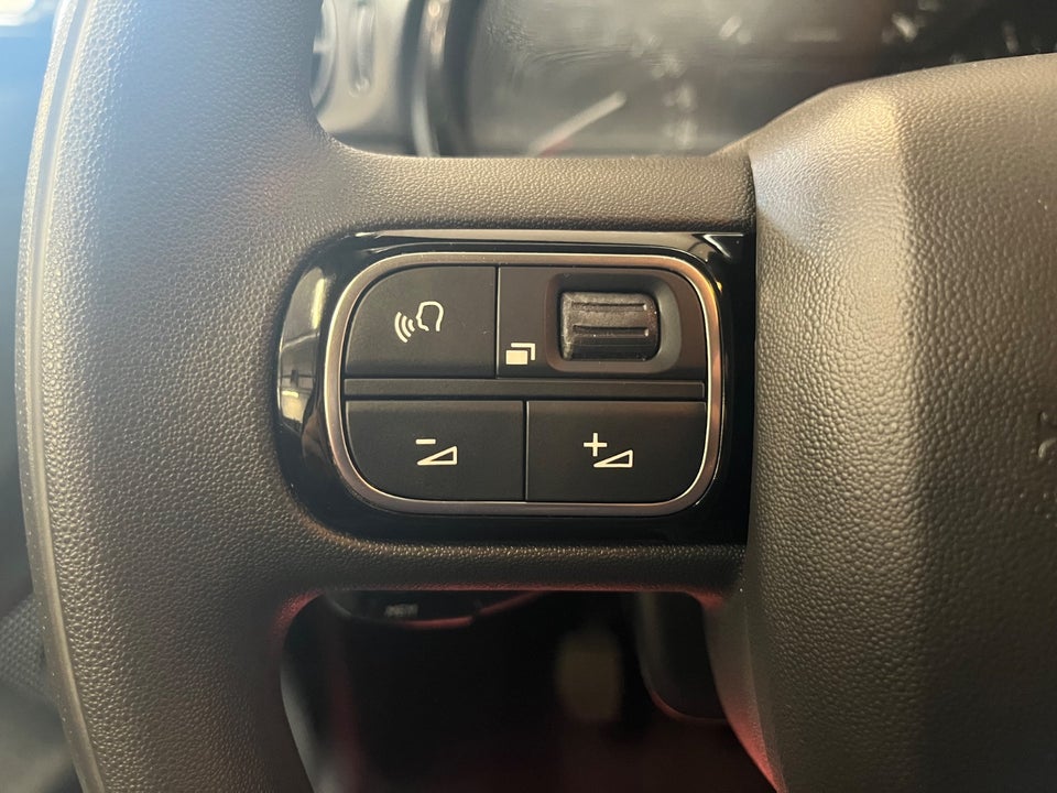 Citroën C3 1,2 PureTech 83 Iconic 5d