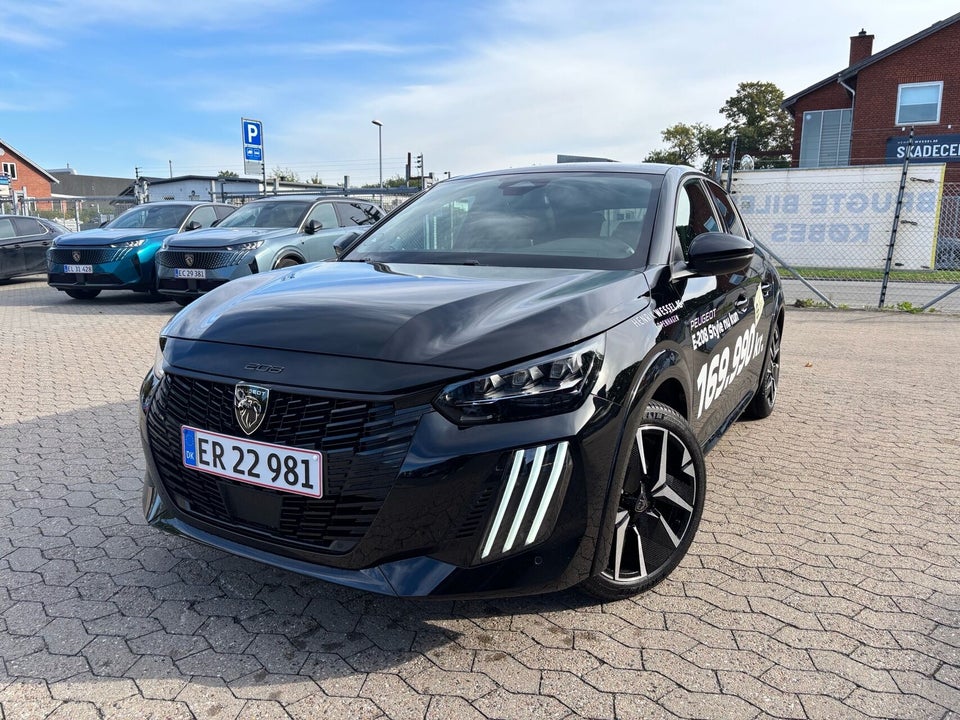 Peugeot e-208 54 GT Pack 5d
