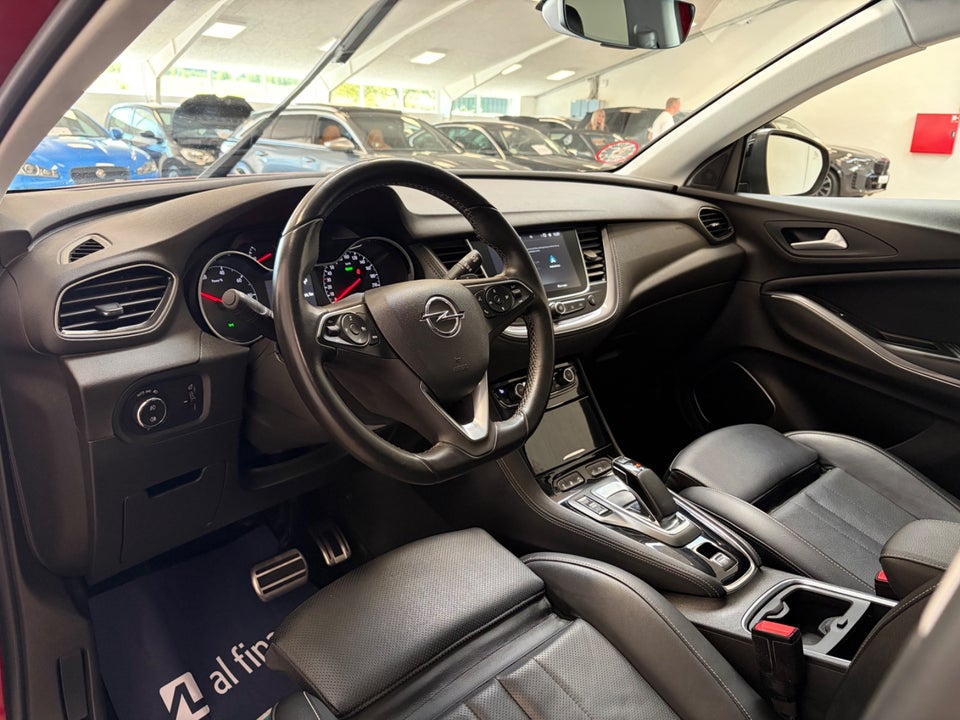 Opel Grandland X 1,6 Hybrid4 Ultimate aut. 5d