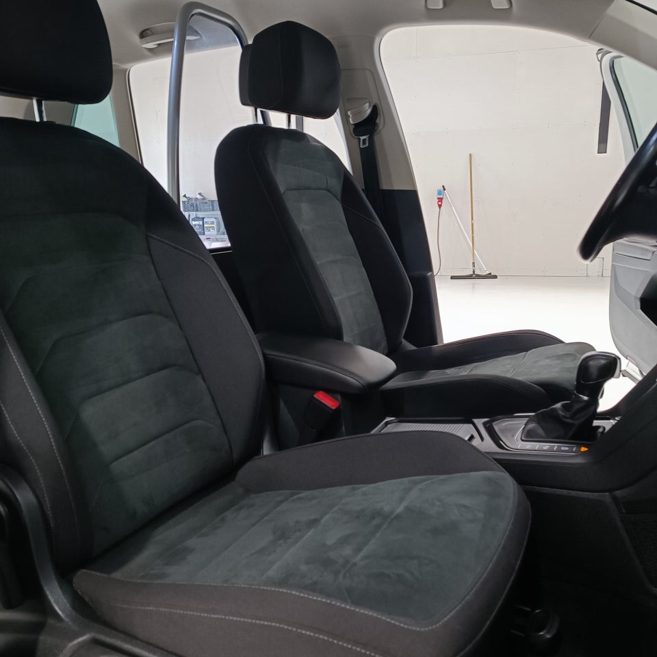 VW Tiguan 2,0 TDi 150 R-line DSG Van 5d
