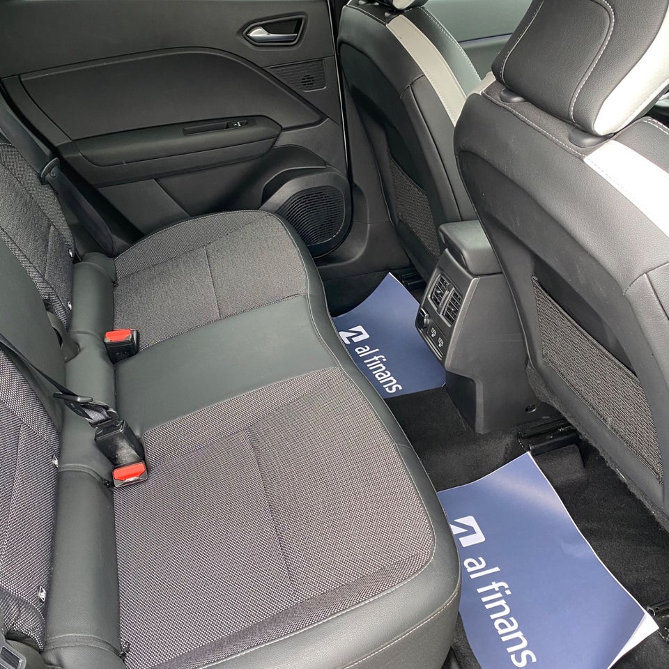 Renault Captur 1,6 E-Tech Intens 5d