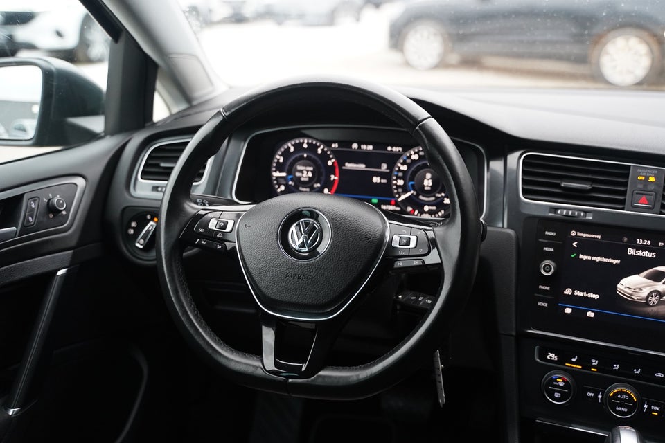 VW Golf VII 1,5 TSi 130 Comfortline Variant DSG 5d