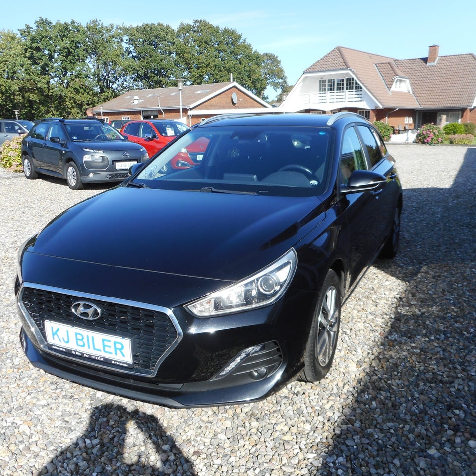 Hyundai i30 1,4 T-GDi Trend stc. DCT 5d