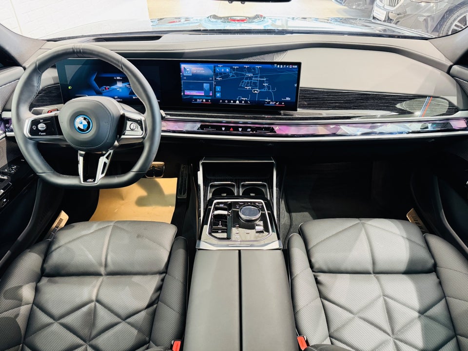 BMW i7 eDrive50 M-Sport 4d