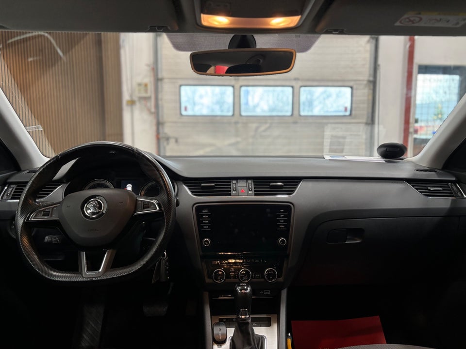 Skoda Octavia 1,6 TDi 115 Style DSG 5d