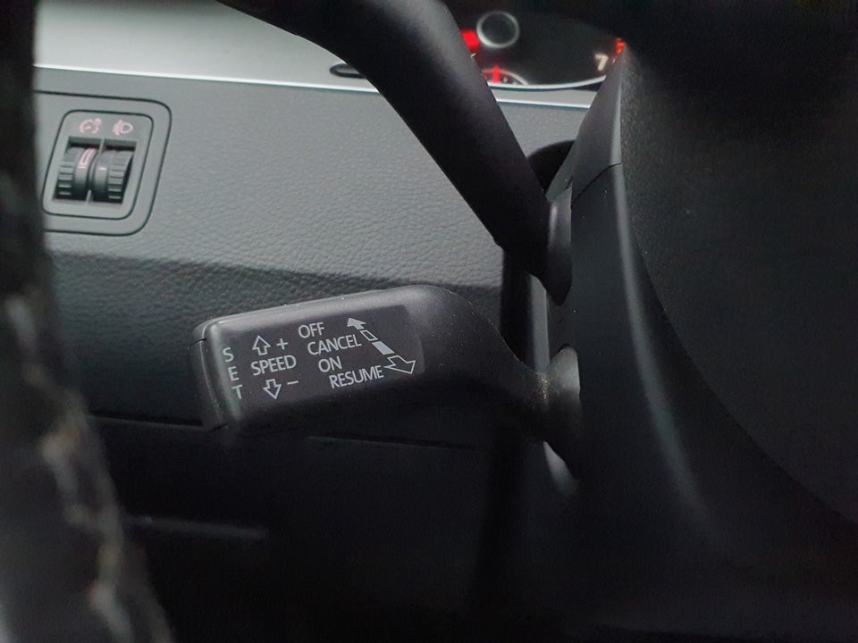 VW Passat 1,8 TSi 160 R-line Variant DSG 5d