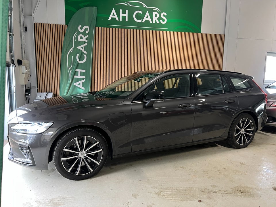 Volvo V60 2,0 T6 ReCharge Plus Dark aut. AWD 5d