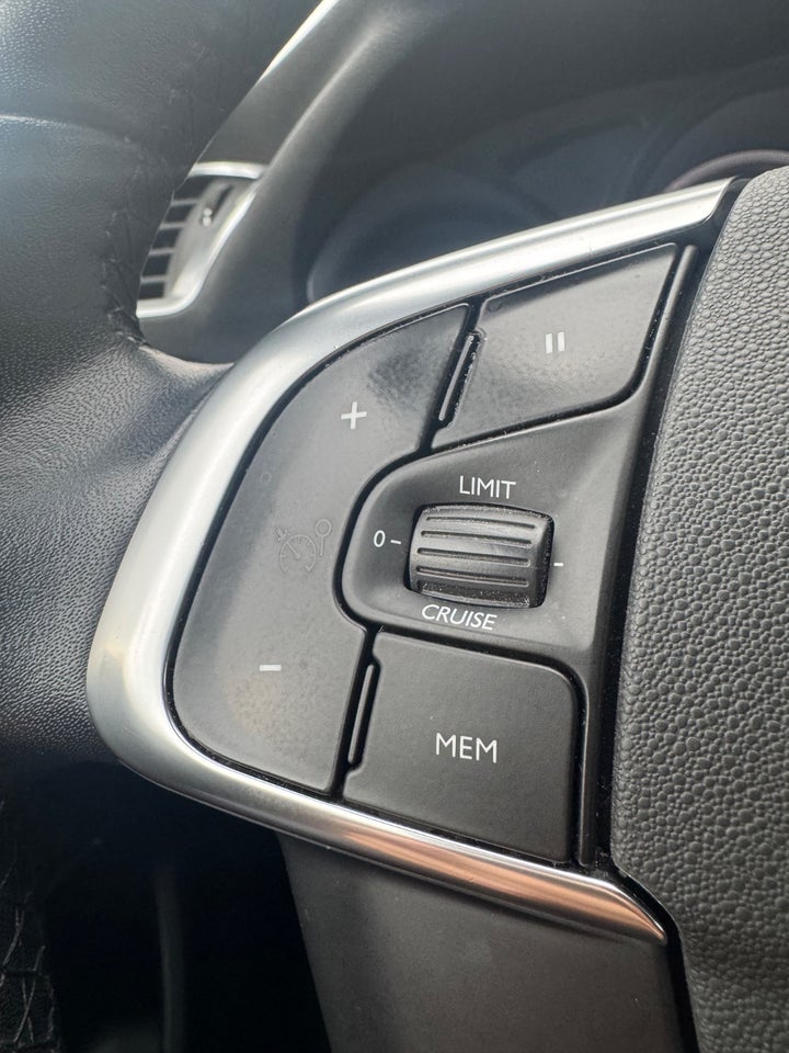 Citroën C4 1,2 PureTech 130 Feel EAT6 5d