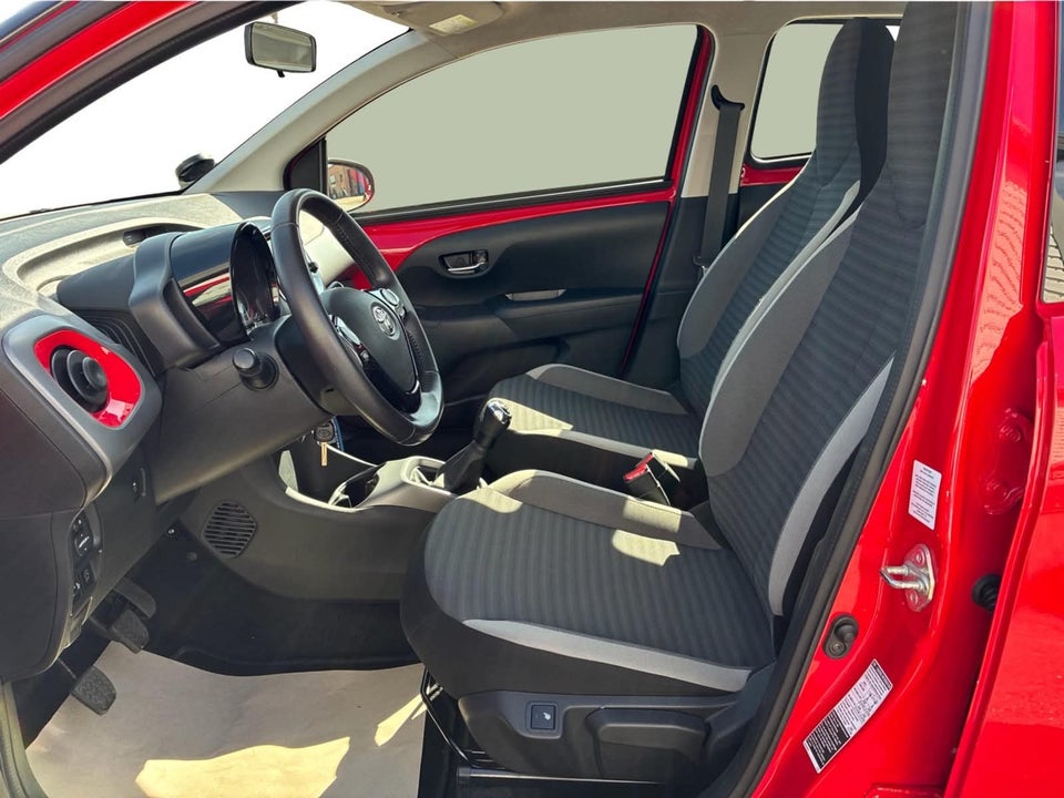 Toyota Aygo 1,0 VVT-i x-clusiv 5d