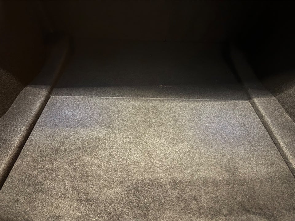 Tesla Model 3 Long Range AWD 4d