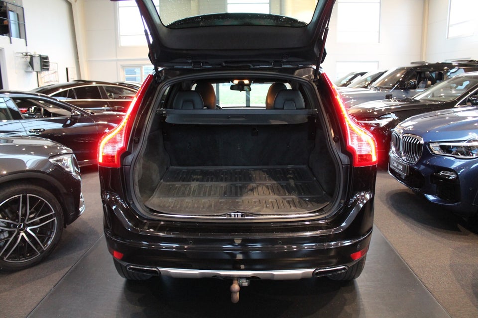 Volvo XC60 2,0 T5 245 Momentum aut. 5d