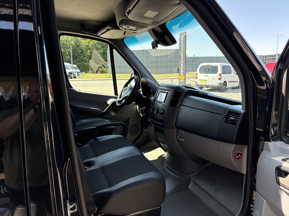 Mercedes Sprinter 319 3,0 CDi R2 Kassevogn aut. 6d