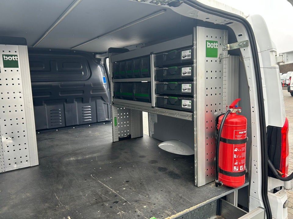 Mercedes Vito 114 2,0 CDi Complete aut. L RWD