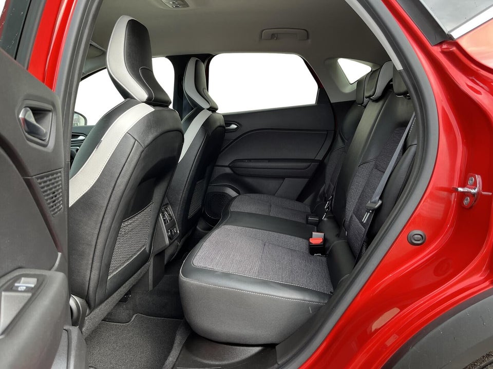 Renault Captur 1,6 E-Tech Intens 5d
