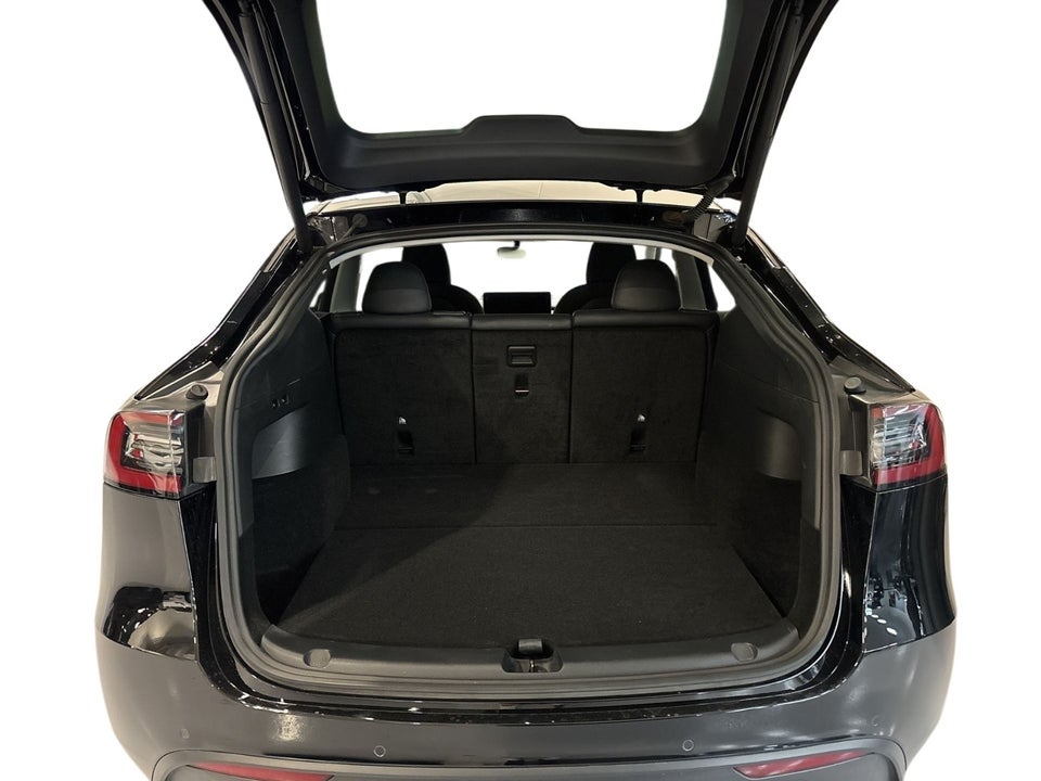 Tesla Model Y Long Range AWD 5d