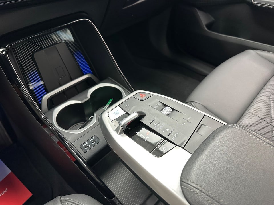 BMW iX1 xDrive30 X-Line 5d