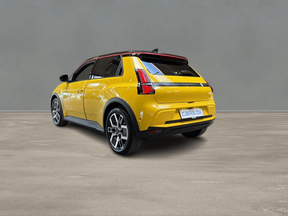 Renault 5 E-Tech 52 Iconic 5d