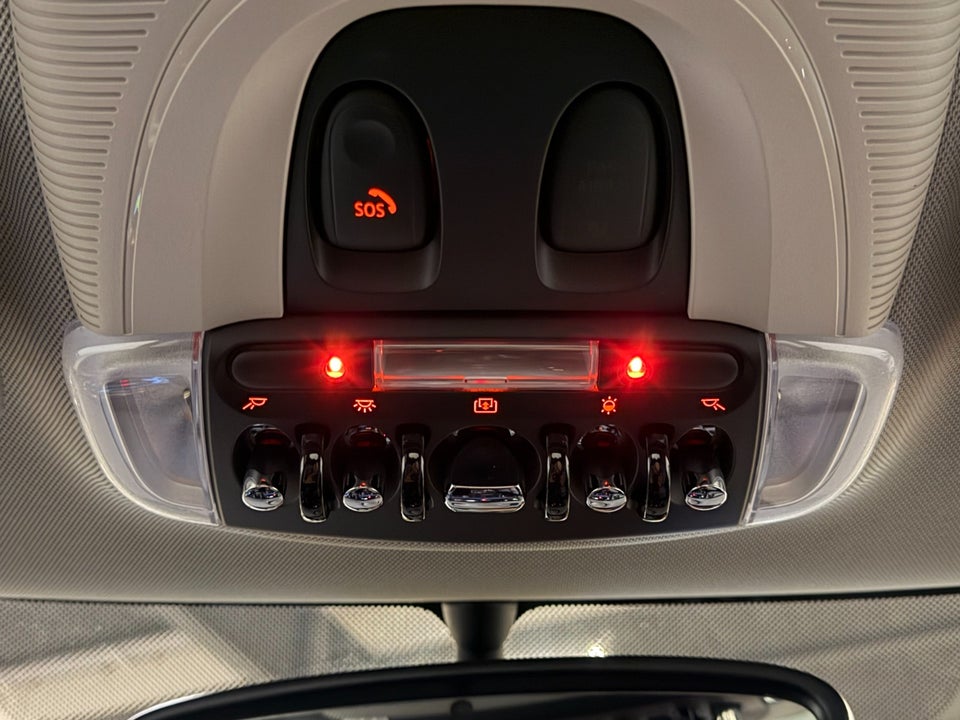 MINI Cooper SE Classic Trim 3d