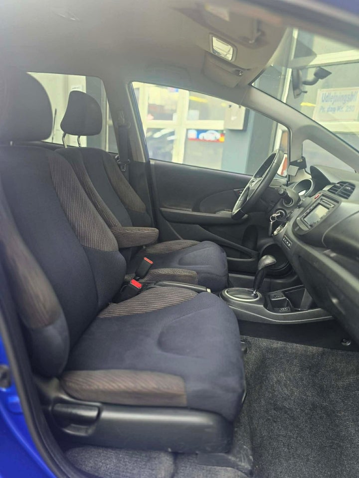 Honda Jazz 1,4 Elegance CVT 5d