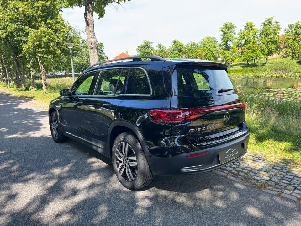 Mercedes EQB250 Progressive 7prs 5d