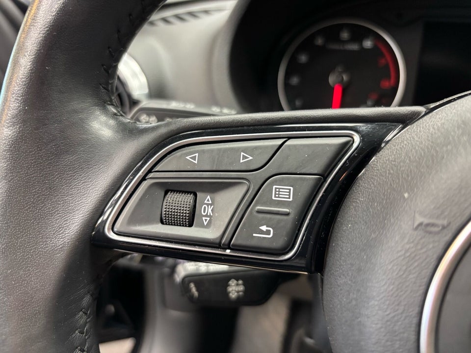 Audi A3 35 TFSi Sport Limited Sportback S-tr. 5d