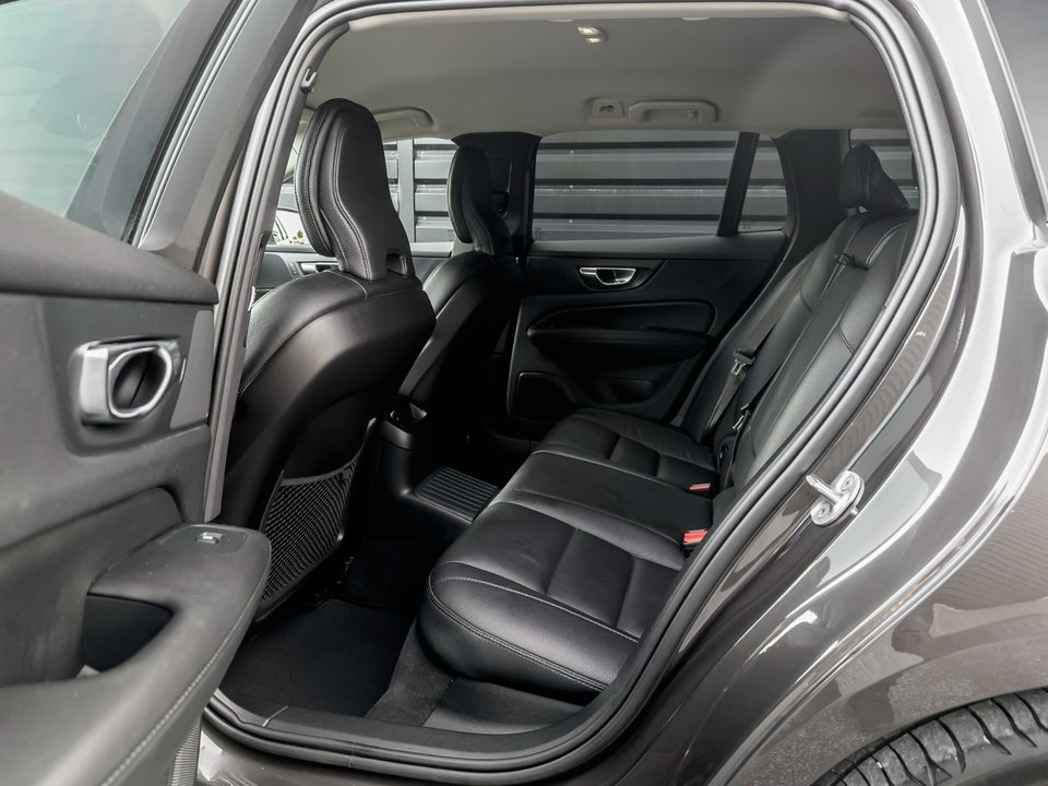 Volvo V60 2,0 T6 ReCharge Plus Bright aut. AWD 5d